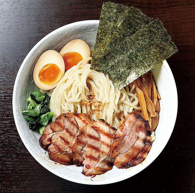 麺屋 金獅子　金獅子つけめん（全部のせ） 1000円