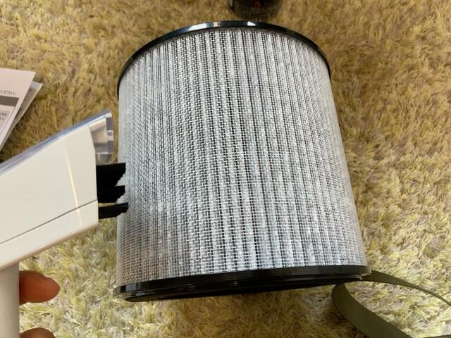 【アイリスオーヤマ 加湿空気清浄機】空気清浄機のフィルターは掃除機でゴミを吸い取るだけ