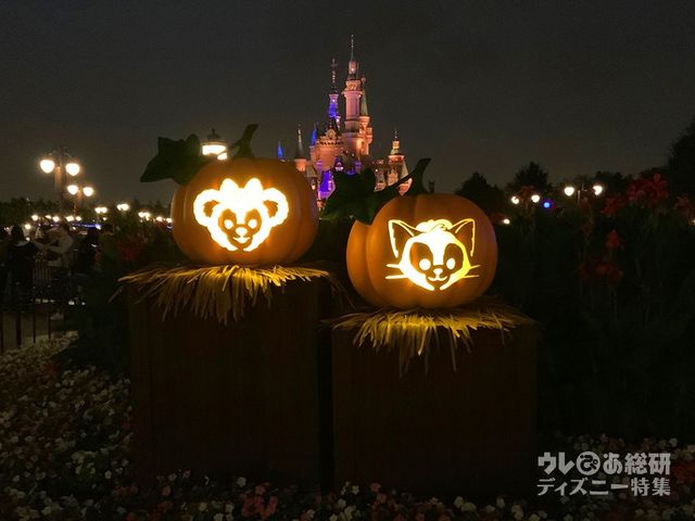 上海ディズニーランドのハロウィーンデコレーション