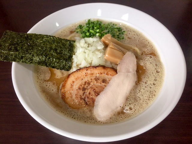 第ニ陣　濃厚鶏白湯魚介そば