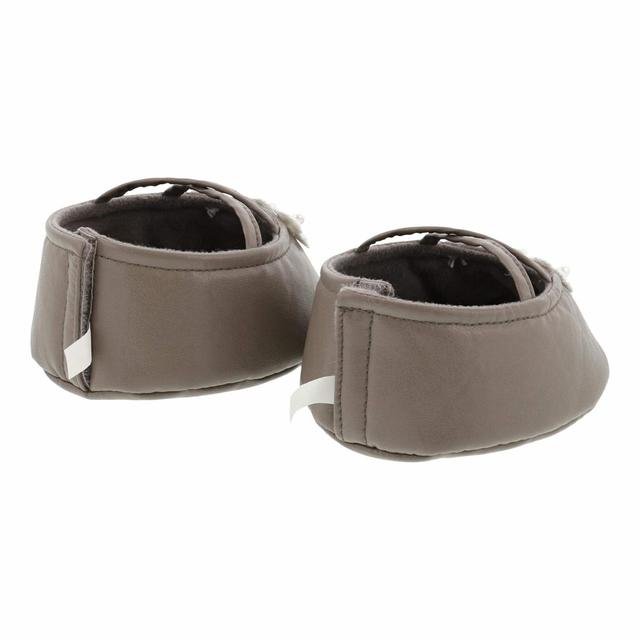 シューズ 1,900円｜シェリーメイ「リトル・バイ・リトル・クローゼット」｜販売店舗：東京ディズニーシー「マクダックス・デパートメントストア」