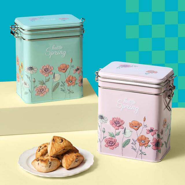 【カルディ】オリジナル スプリング缶 通常価格：各税込￥734