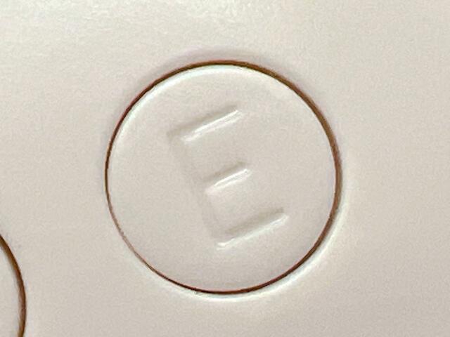 右側がEMS＆LEDボタン