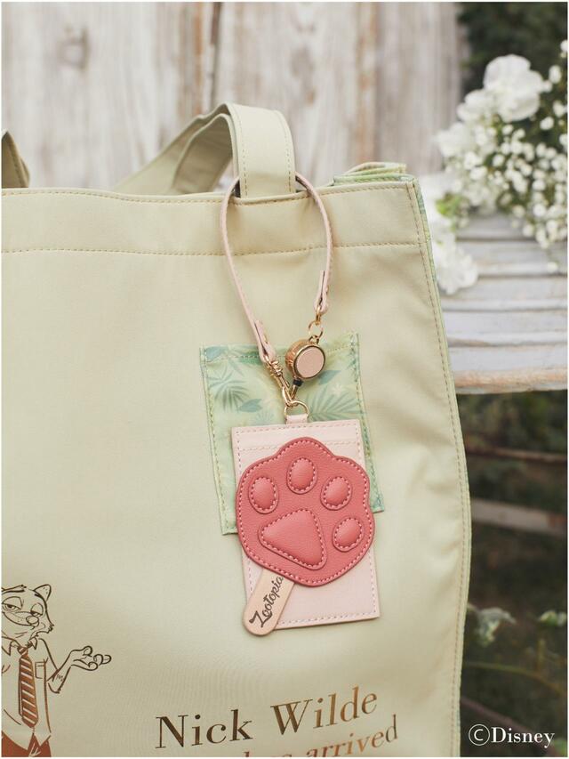Zootopia/リール付きパスケース｜¥4,800