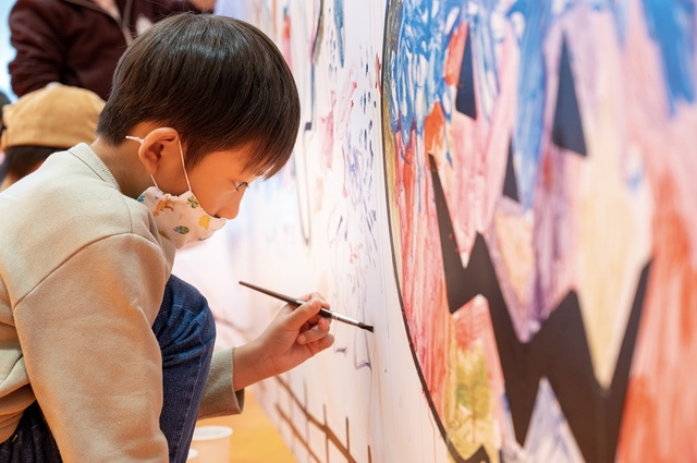 落書きし放題の店