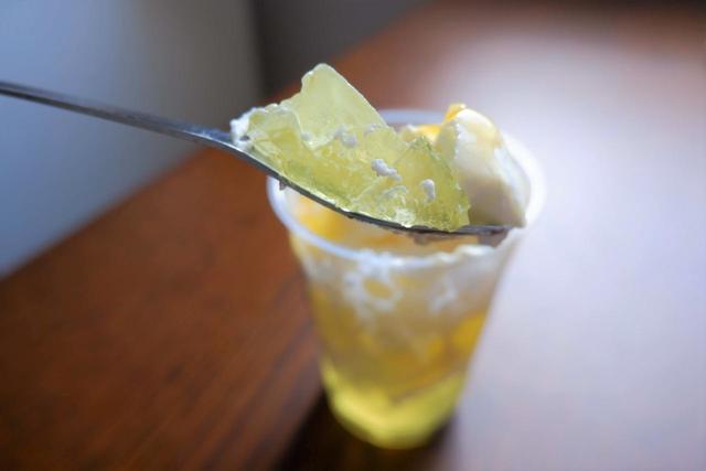 【Hi!チーズレモネードパルフェ】一緒に食べると甘酸っぱさが口の中に広がります