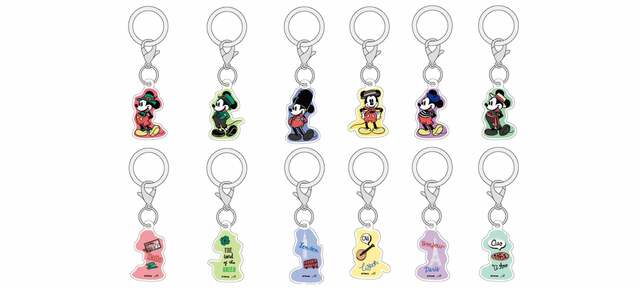 アクリルマーカーチャーム「ミッキーマウス」990円 © Disney