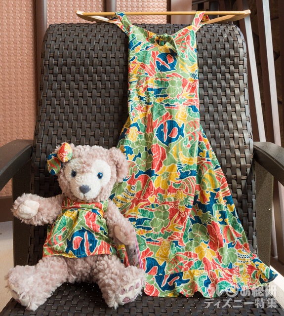 アウラニ限定シェリーメイと、お揃いの、トリ・リチャードのアロハドレス。「ハレ・マヌ・ブティック」で購入できる