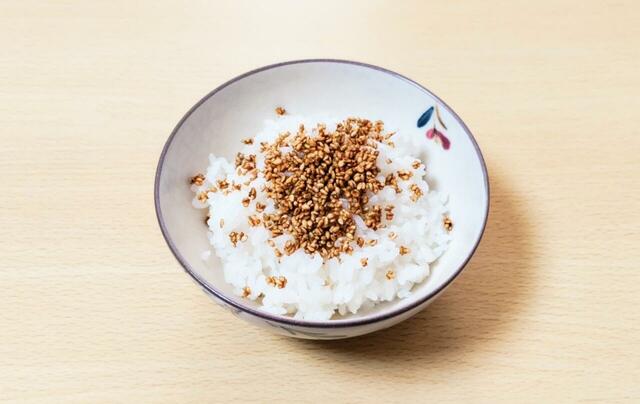 【サンクゼール 久世福商店 万能ごま 220g×2本 1598円】風味の豊かさとサクサクした食感がたまらない