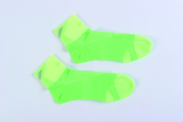 ナイキエリート ランニング ライトウェイト クオーター ソックス