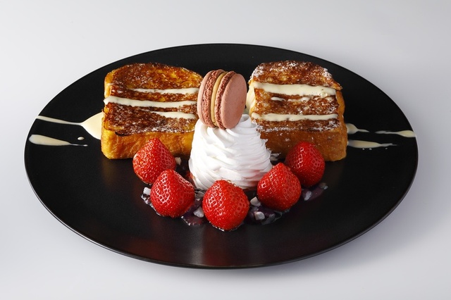 あまおうブリオッシュフレンチトースト