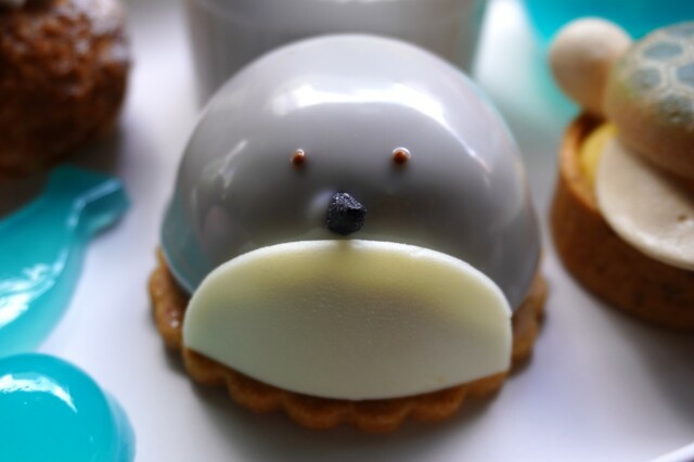 ハイアット セントリック 銀座 東京「すみだ水族館コラボアフタヌーンティー」赤ちゃんペンギンのムース