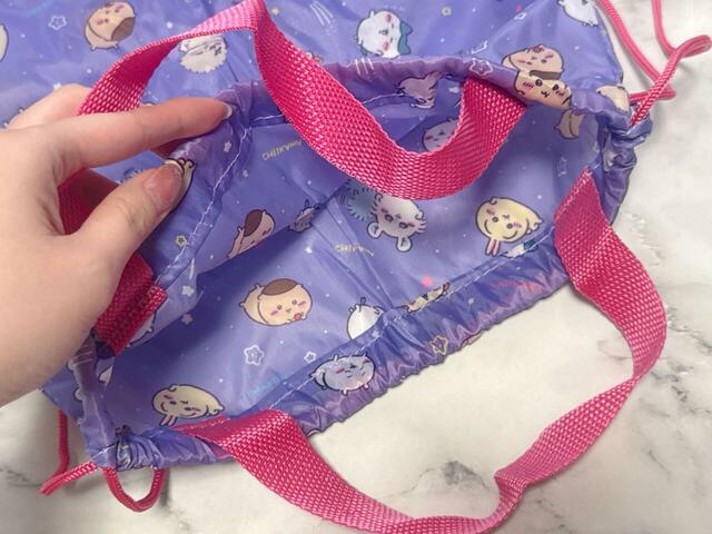 【ねーねー 2024年12・1月号付録】内側はポケットなどはないシンプルな作り