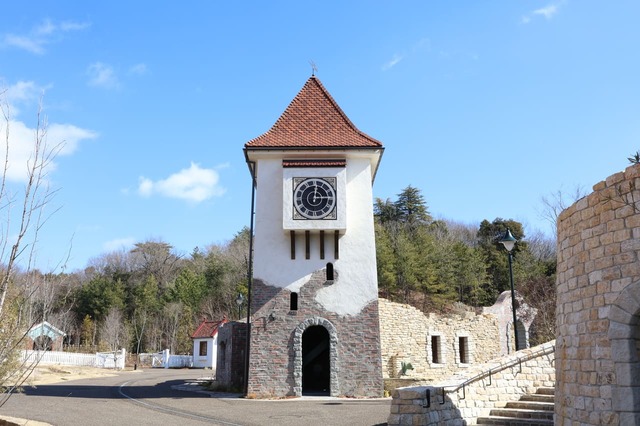「魔女の谷」時計塔