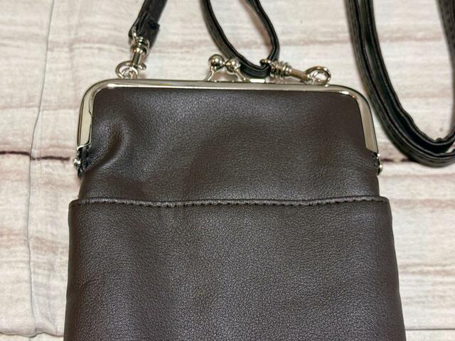 前面にポケットが1つついています