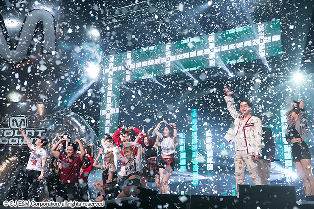 2PM＆TWICE　『KCON 2016 Japan』4月10日＠幕張メッセ国際展示ホール7,8ホール