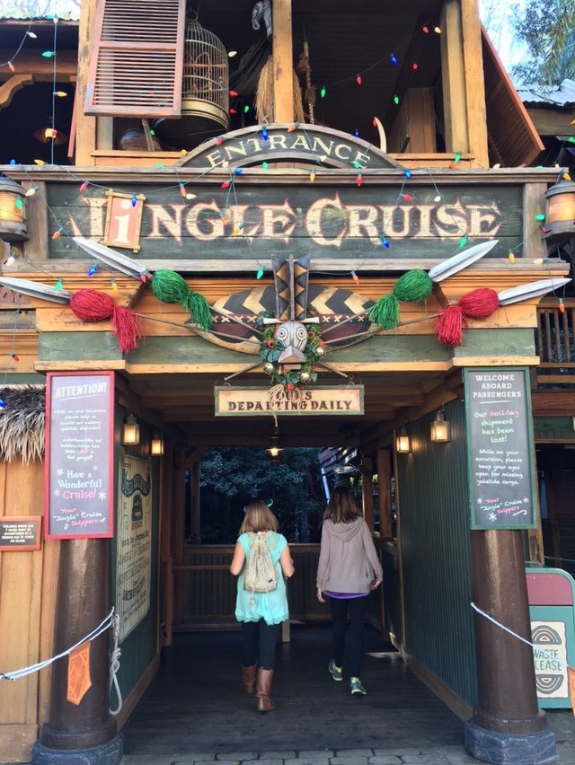 ジャングルクルーズは「ジングルクルーズ」に