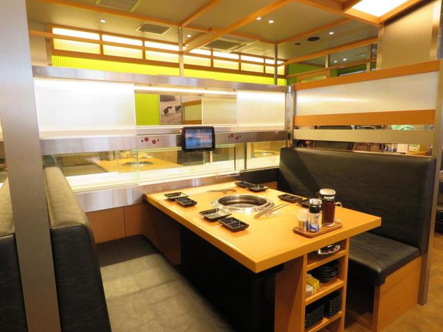 4人掛けボックス席