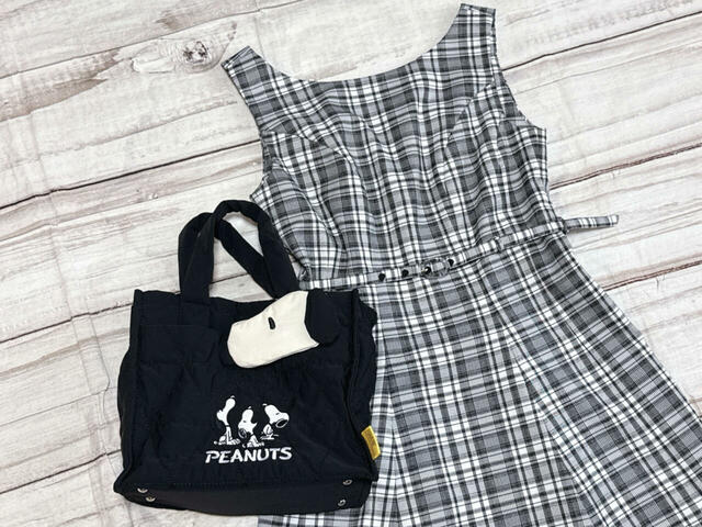 モノトーンコーデに合わせてみました