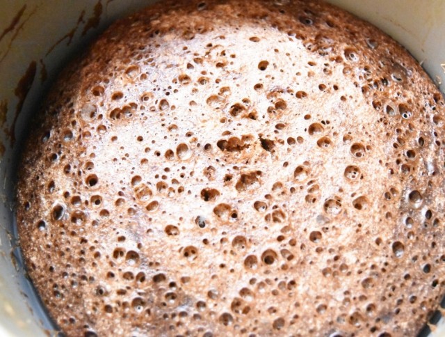 フワフワに膨らんだケーキ