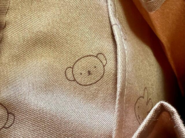 裏地にもミッフィーたちが！ミッフィーとボリスのお顔の総柄