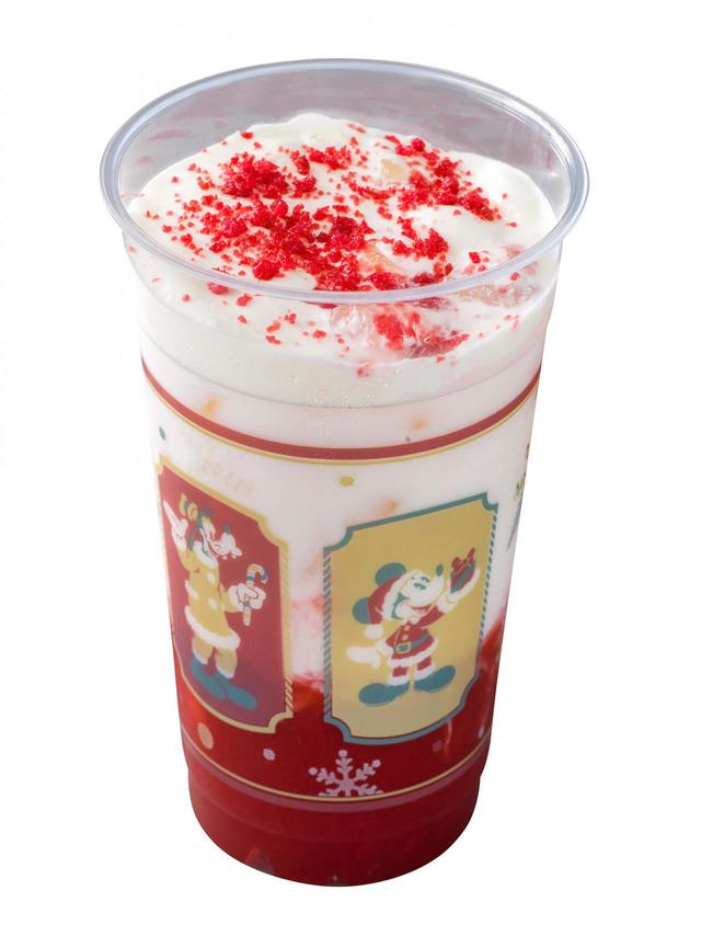 タピオカドリンク(苺ミルク)、スーベニアコースター付き 1,000円｜キャンプ・ウッドチャック・キッチン｜東京ディズニーリゾート「ディズニー・クリスマス」スペシャルメニュー