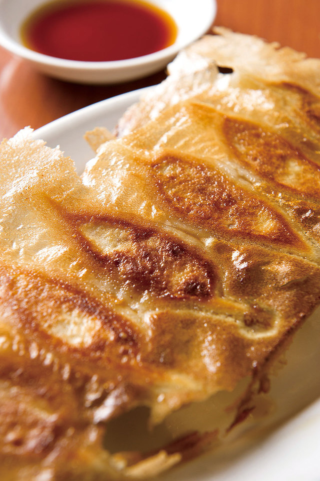 ニーハオ 別館　羽根つき焼き餃子（6個）　300円