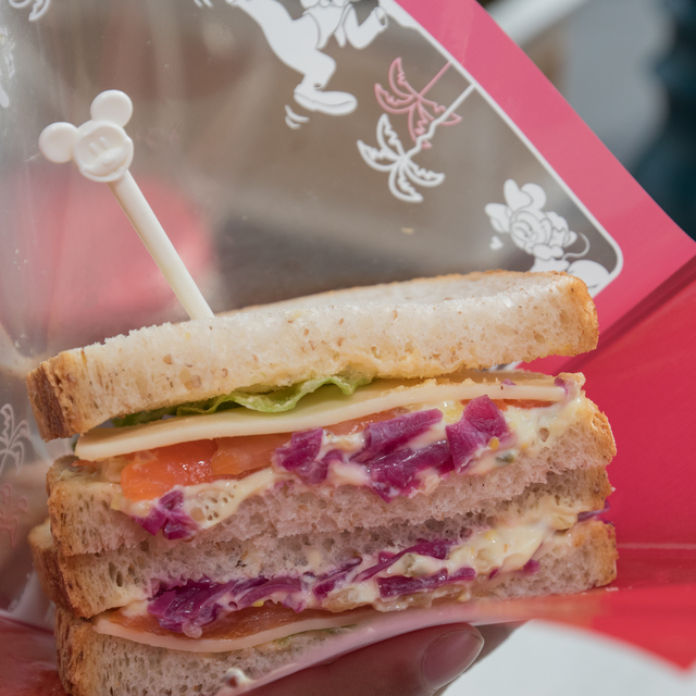 「スウィートハート・カフェ」スペシャルセット｜東京ディズニーランド 2016年「アナとエルサのフローズンファンタジー」｜撮影：YOSHI