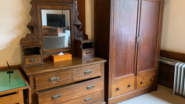 アンティークな家具