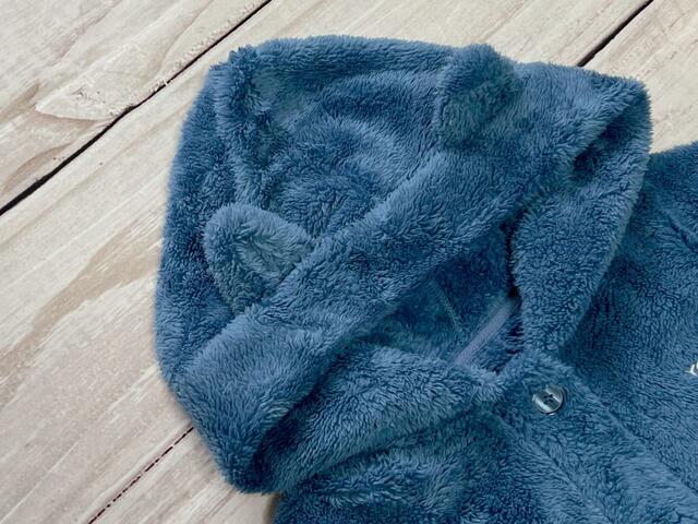 フードにはなんとハチワレになれちゃうネコミミ付き！【GU（ジーユー）マシュマロフィールラウンジパーカ(長袖) Chiikawaちいかわ ブルー】