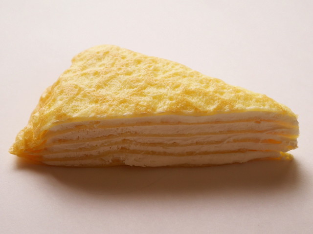 「スイーツプラン　糖質を考えたミルクレープ」モンテール