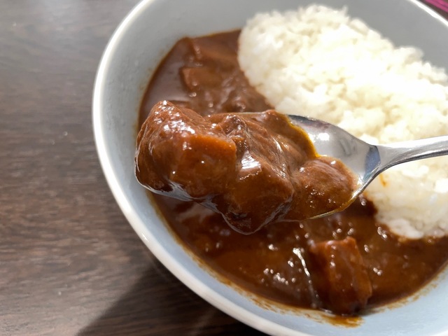 【カルディオリジナル スパイシービーフカレー】スパイシーで食欲をそそる！