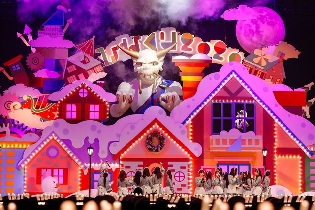 日向坂46 無観客配信ライブ『ひなくり2020 ～おばけホテルと22人のサンタクロース～』