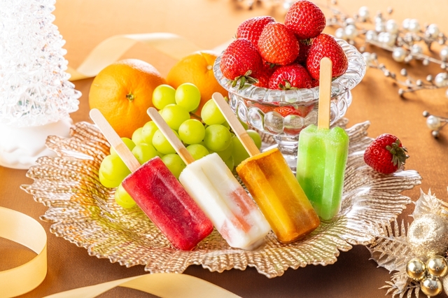 「アイスキャンディー」＜期間：2025年11月6日～12月25日＞【【ヒルトン名古屋】ホリデーシーズンの食の旅が楽しめるランチ＆ディナービュッフェ「ワールド・クリスマス・ビュッフェ ～五感を満たす美食の旅～」開催】