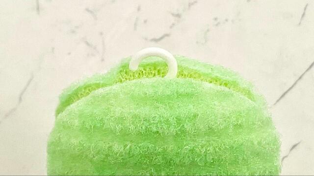 【ブルースティック×フレッシュスポンジ】便利なフック付きで乾かしながら保管もしやすい