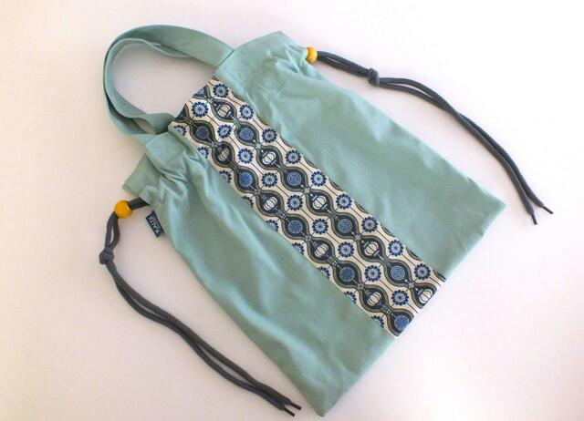 【カルディ台湾好吃！バッグ】サイズは縦34×横29cm、持ち手は30cmです