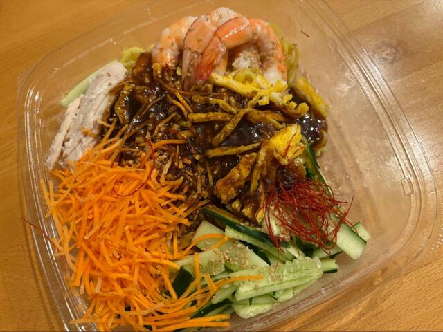 【コストコ チャイニーズコールドヌードル】ピリ辛好きも納得の奥行きある味わい！しっかり混ぜて完成する本格派♪