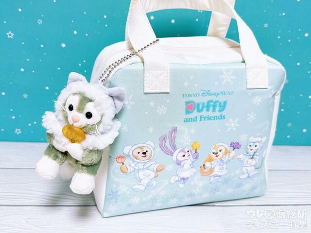 ぬいぐるみチャームを付けると可愛い