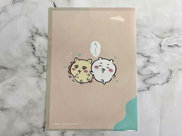 【100円ちいかわ雑貨】裏面にはコンビイラストがプリントされています！