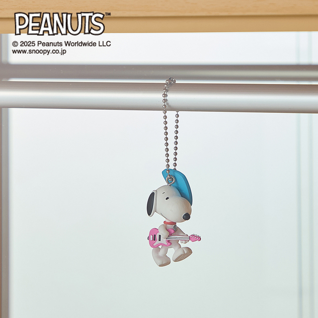 背面ミラー付きダブル棚板のコレクションキャビネット