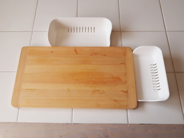 【まな板キャッチャー】複数個置いても便利