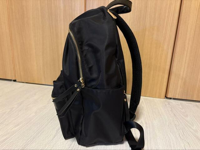 【GLOBAL WORK 撥水軽量10ポケリュックミドル】カラーはアイボリー、ブラック、グレー、ベージュ、レオパードがあります。シンプルなものから個性的なものまで豊富!