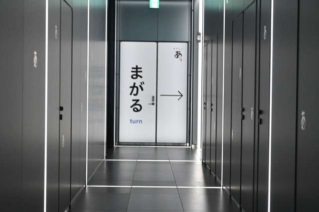 【デザインあ展neo】虎ノ門ヒルズ駅からの道のり／「まがる」の表示を発見