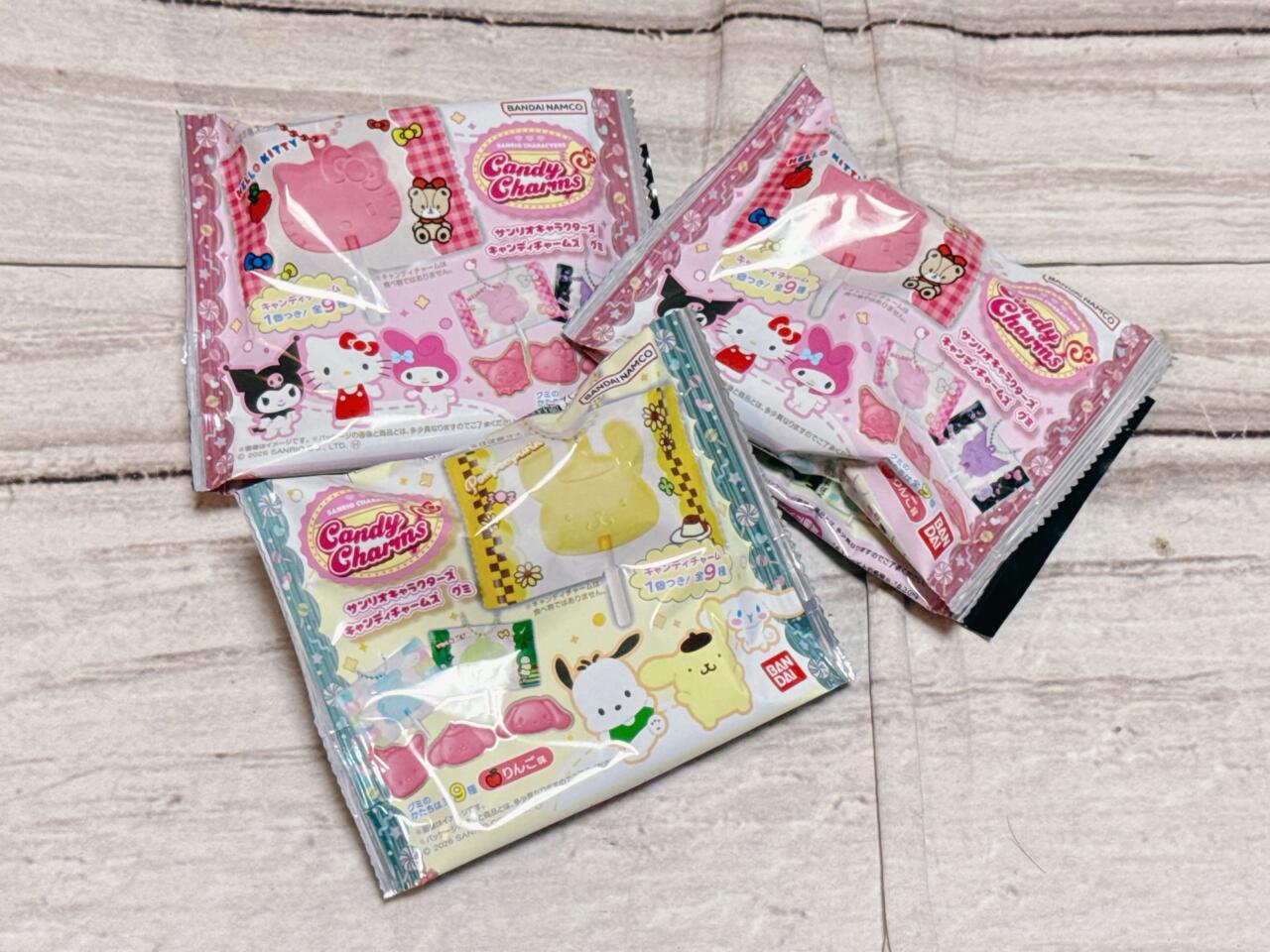 コンビニでも買える♪サンリオの“本物みたい”な透け感チャームがかわい