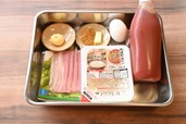 【一目惚れオムライス】材料はパックごはん、ベーコン、卵など