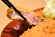 極上肉のとんかつは塩で。