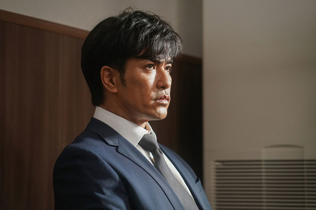 『沈黙のパレード』