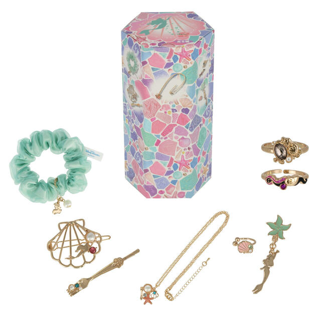 アクセサリーセット ¥9,000　※全種類がそろったセットです※価格は、1箱(全5種)の価格です【東京ディズニーシー開園2４周年をお祝いするグッズ】