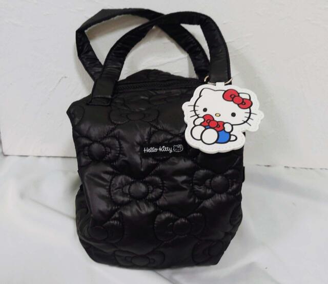 バッグに取り付けることも可能