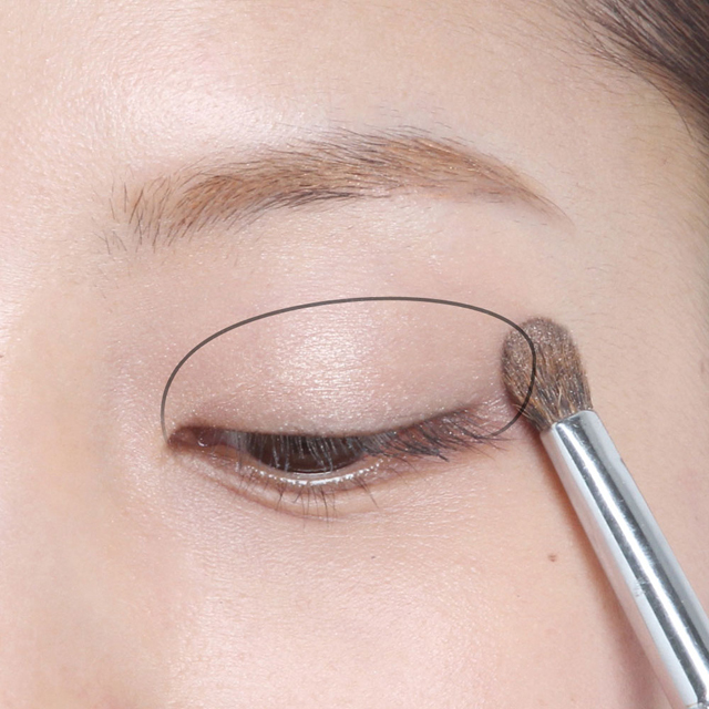 2. Bを二重の幅の２倍程度の厚さでのせる／2、3度ほのかに重ねる。